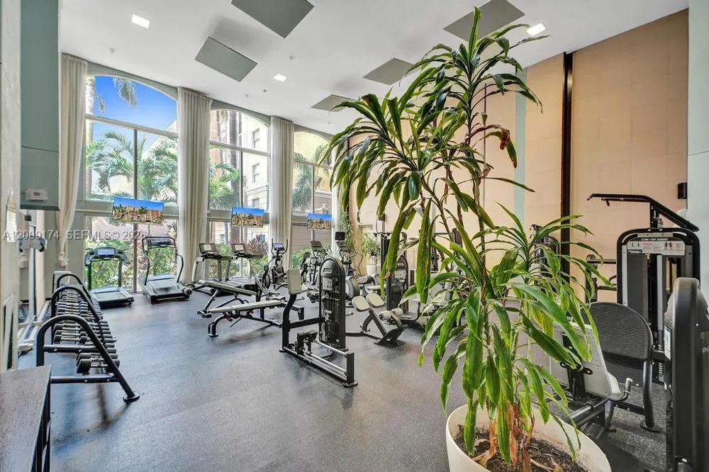17100 Bay Rd #1511 Sunny Isles Beach, FL 33160