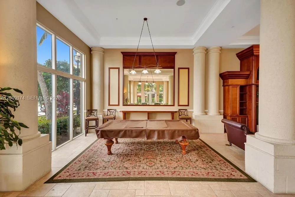 17100 Bay Rd #1511 Sunny Isles Beach, FL 33160