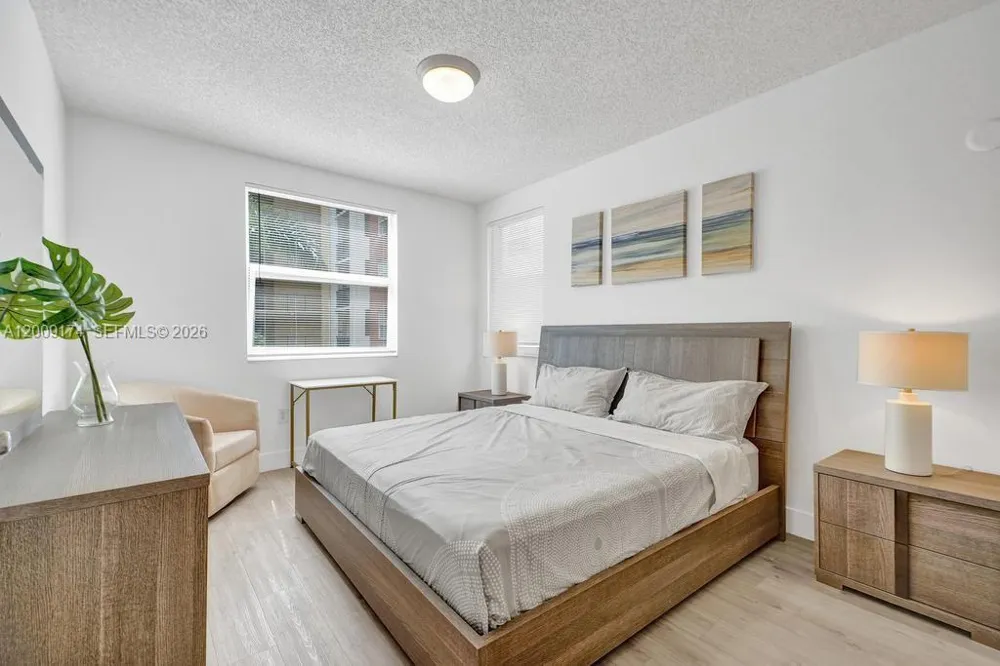 17100 Bay Rd #1511 Sunny Isles Beach, FL 33160