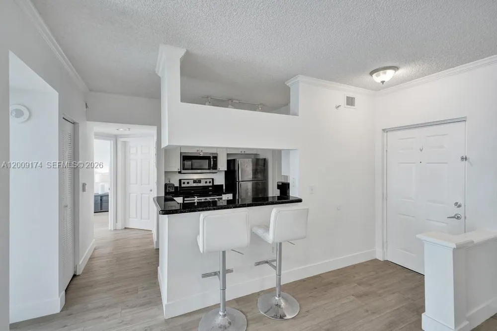 17100 Bay Rd #1511 Sunny Isles Beach, FL 33160