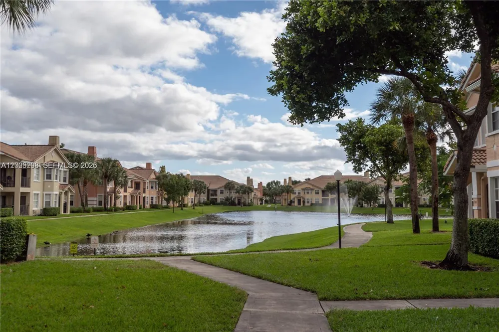 1002 Belmont Ln #1002 North Lauderdale, FL 33068