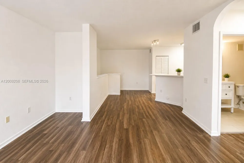 1002 Belmont Ln #1002 North Lauderdale, FL 33068