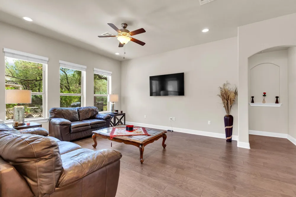 11904 Viscaya Way Austin, TX 78726