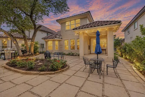 11904 Viscaya Way