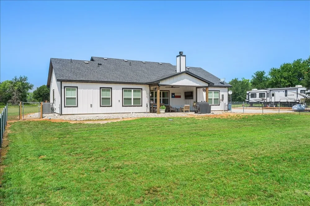 932 Fm 3137 Palo Pinto, TX 76484