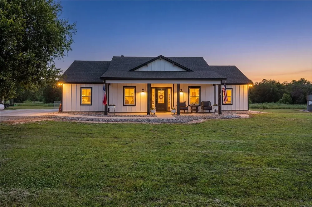 932 Fm 3137 Palo Pinto, TX 76484