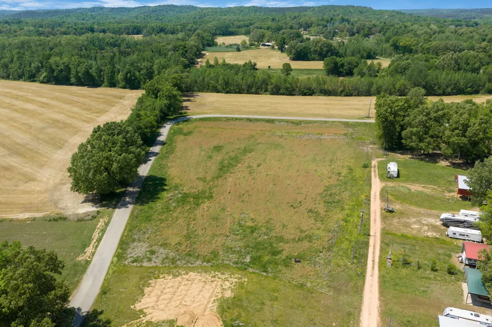 0 PEVAHOUSE CAMP LN Decaturville, TN 38329