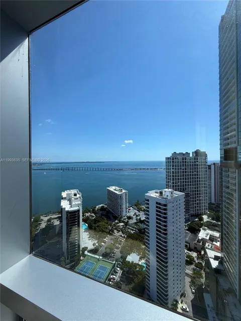 1435 Brickell Ave #3305
