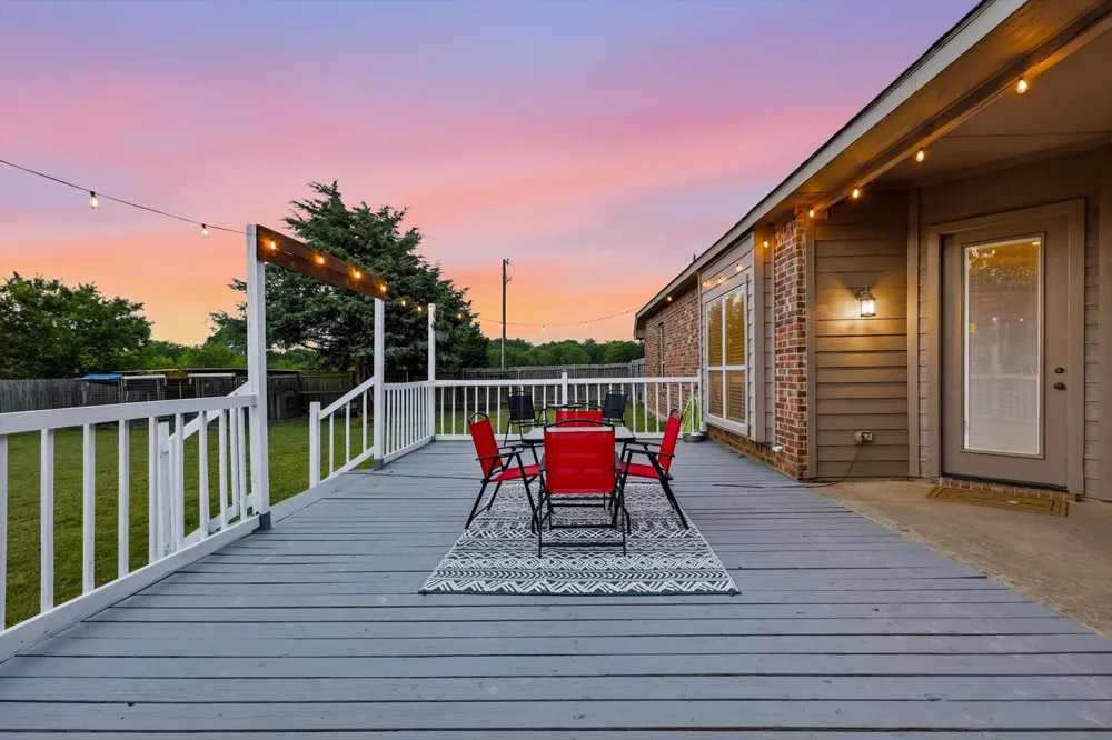 160 Kelly Drive Waxahachie, TX 75167