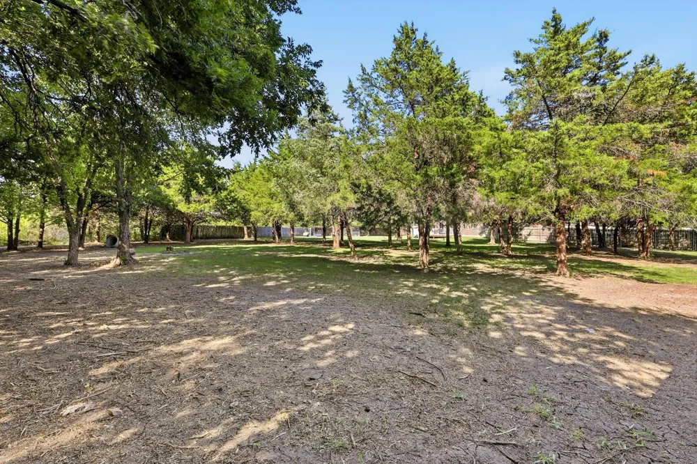 160 Kelly Drive Waxahachie, TX 75167