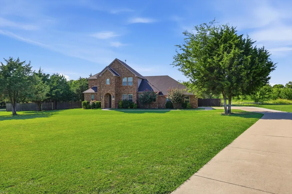 160 Kelly Drive Waxahachie, TX 75167
