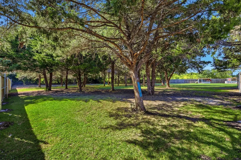 160 Kelly Drive Waxahachie, TX 75167