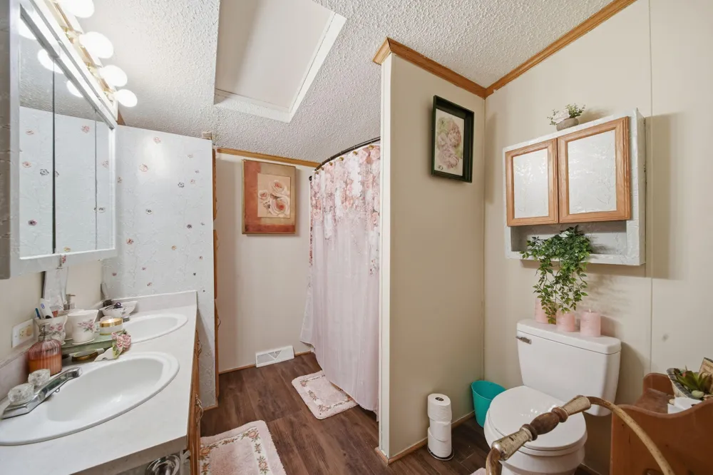 953 Savannah River Drive Adrian, MI 49221