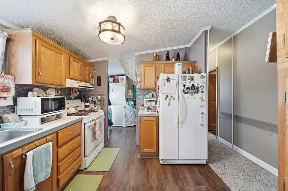 953 Savannah River Drive Adrian, MI 49221
