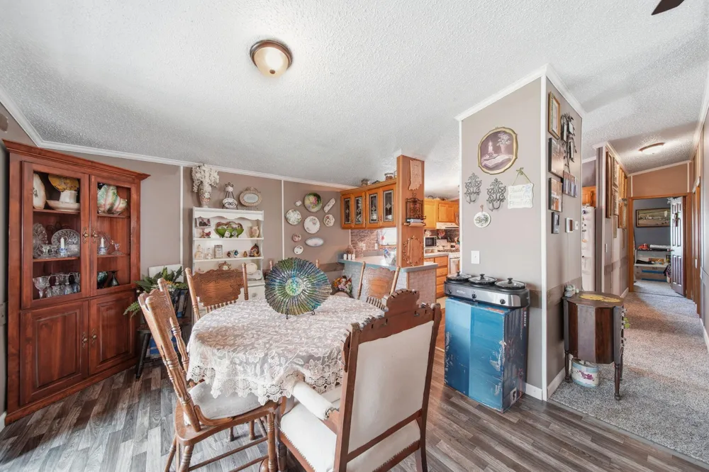 953 Savannah River Drive Adrian, MI 49221