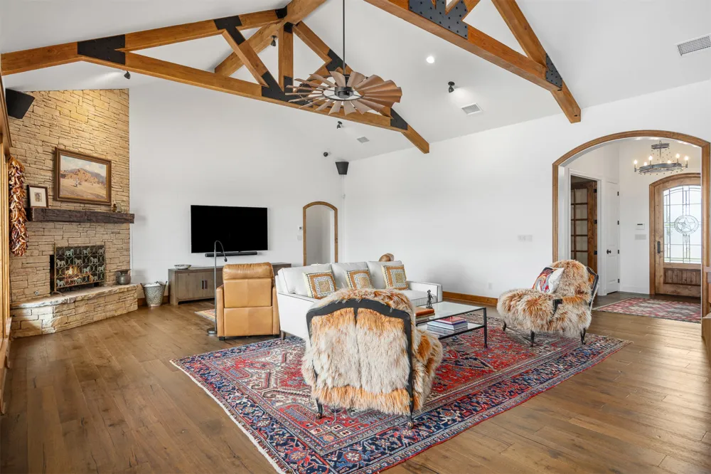 357 Cypress Estates Parkway Ingram, TX 78025