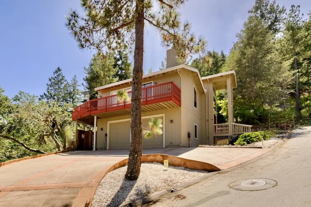 205 Blueberry Drive Scotts Valley, CA 95066
