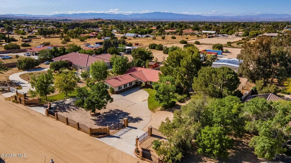 2257 W Avenue N8 Palmdale, CA 93551