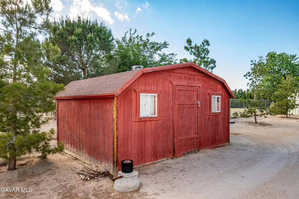2257 W Avenue N8 Palmdale, CA 93551