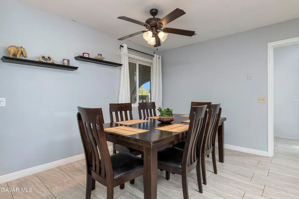 2257 W Avenue N8 Palmdale, CA 93551