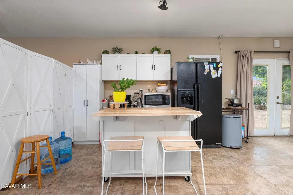 2257 W Avenue N8 Palmdale, CA 93551