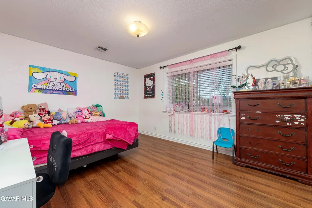 2257 W Avenue N8 Palmdale, CA 93551