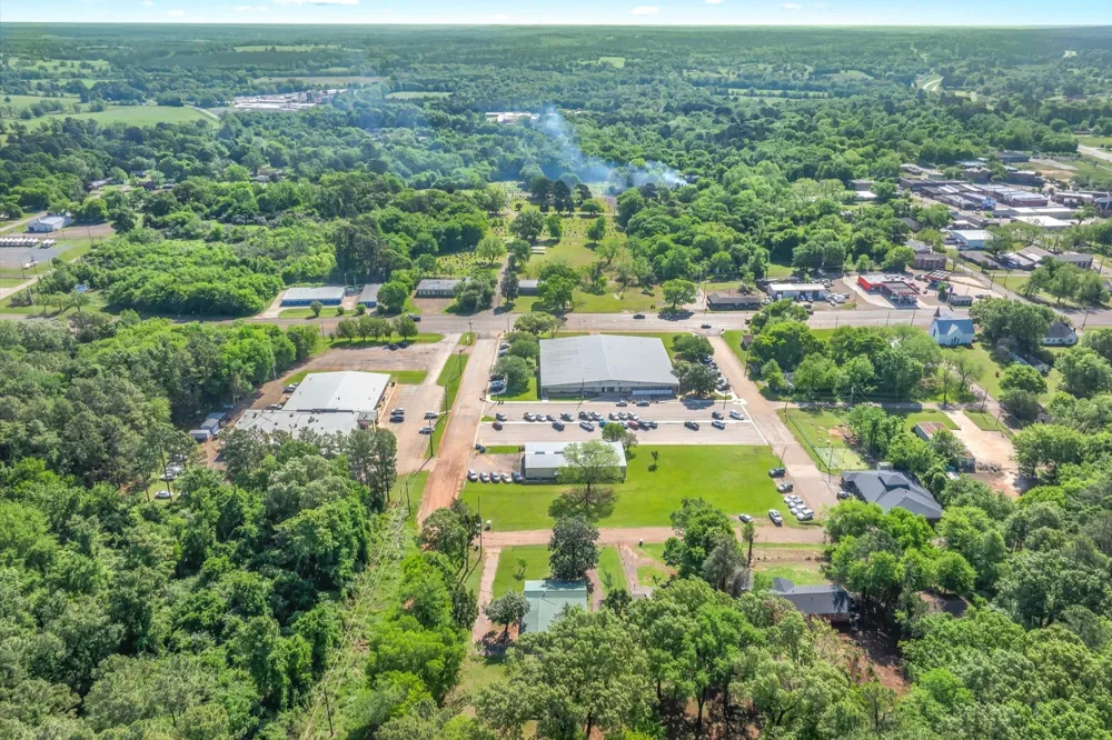 505 Willis Street Daingerfield, TX 75638