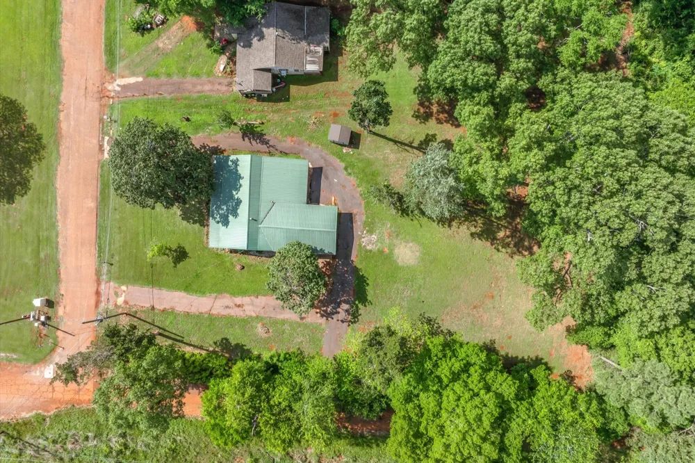505 Willis Street Daingerfield, TX 75638