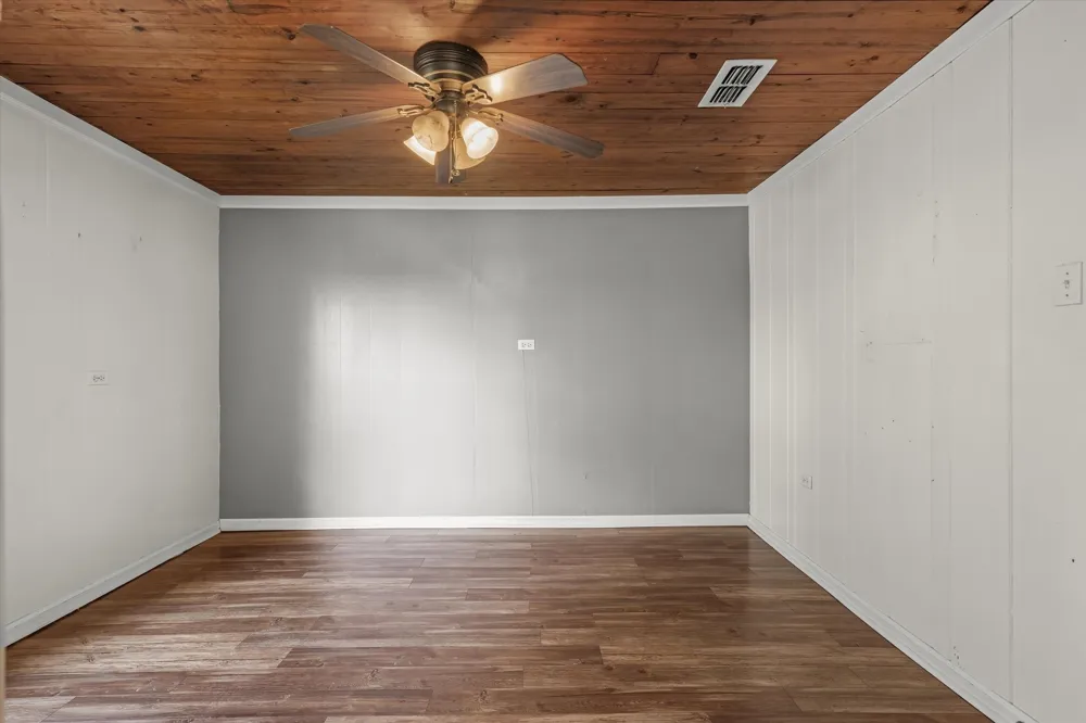 505 Willis Street Daingerfield, TX 75638