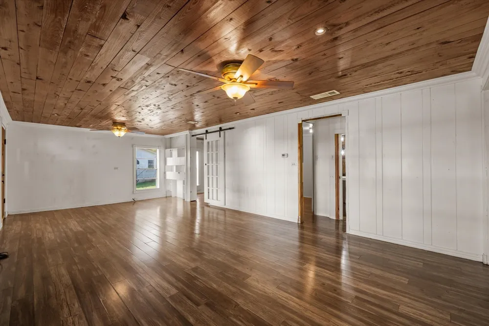 505 Willis Street Daingerfield, TX 75638