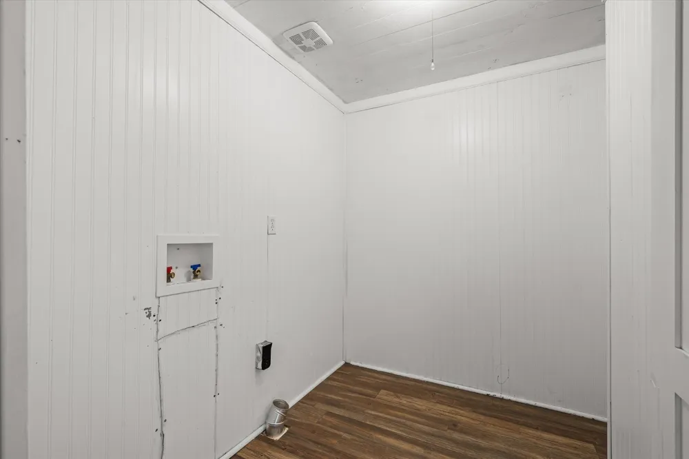 505 Willis Street Daingerfield, TX 75638