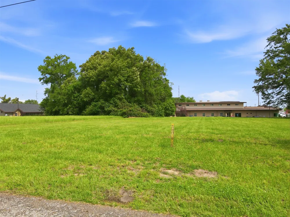 304 W 18th Mt Pleasant, TX 75455