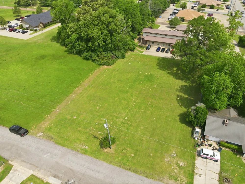 304 W 18th Mt Pleasant, TX 75455