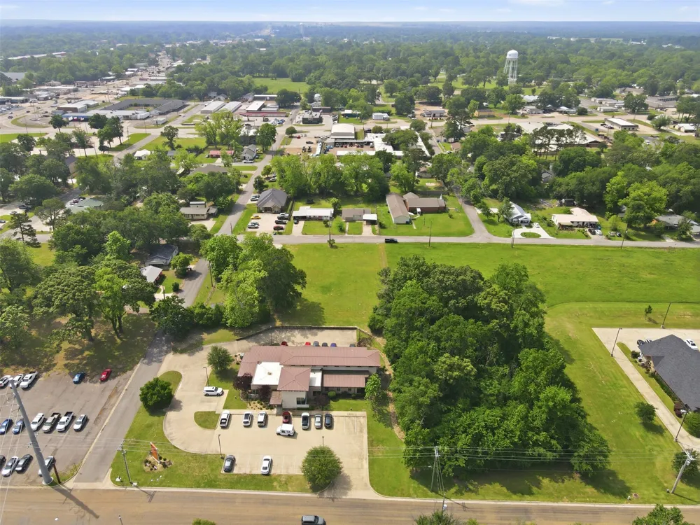 304 W 18th Mt Pleasant, TX 75455