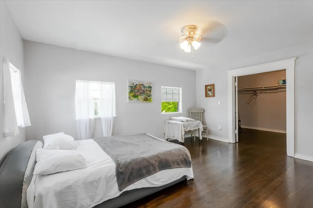 1101 Oak Avenue Mineral Wells, TX 76067