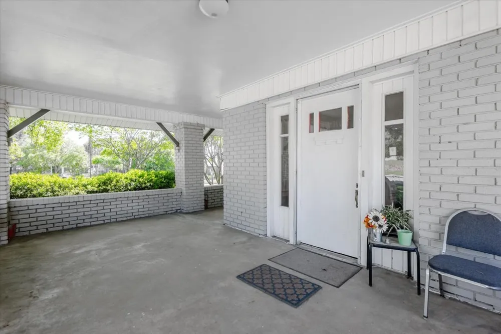 1101 Oak Avenue Mineral Wells, TX 76067