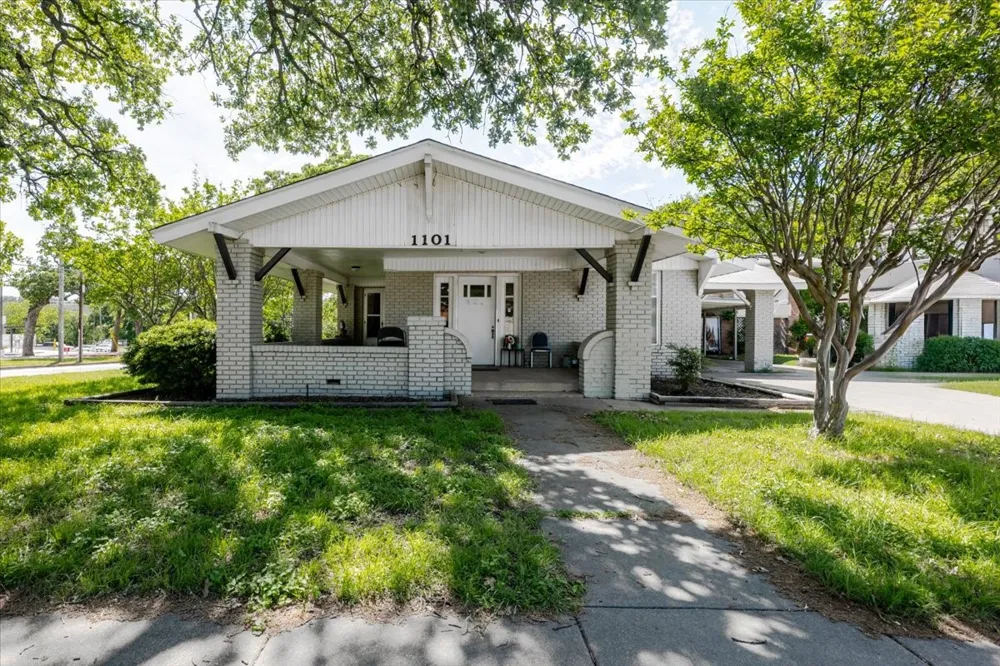1101 Oak Avenue Mineral Wells, TX 76067