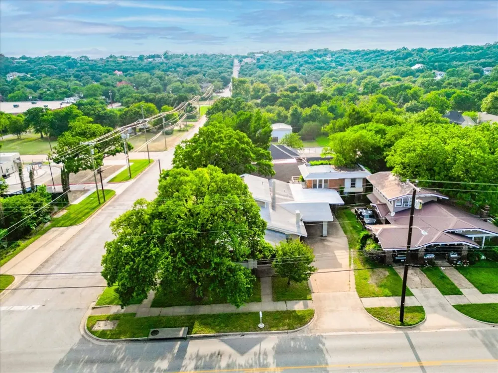 1101 Oak Avenue Mineral Wells, TX 76067