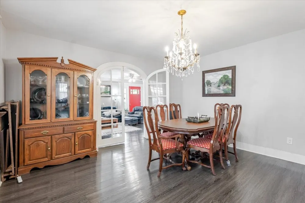 1101 Oak Avenue Mineral Wells, TX 76067