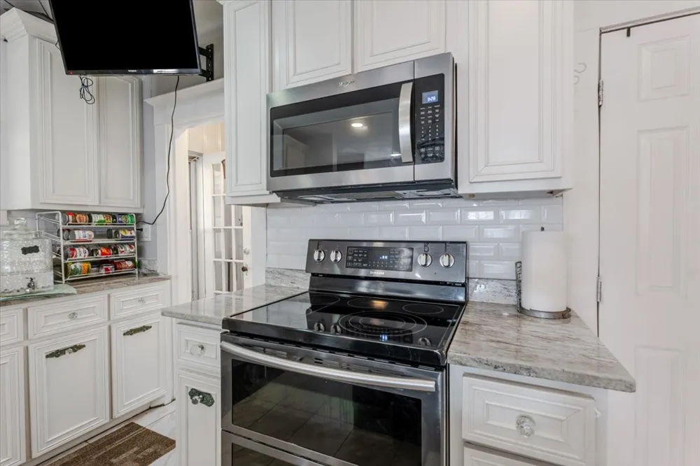 1101 Oak Avenue Mineral Wells, TX 76067