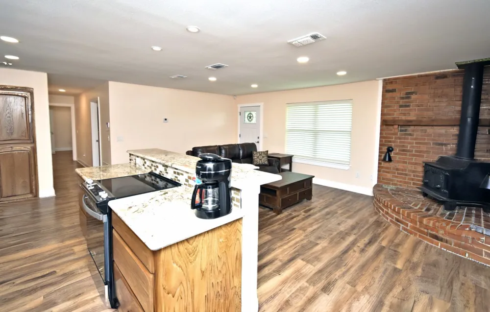 289 County Road 4192 Quitman, TX 75783