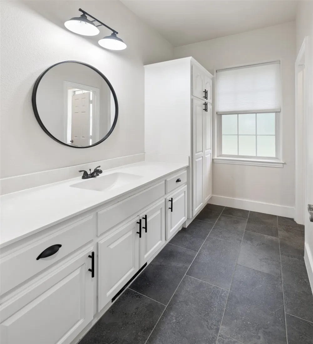 109 Enchanted Drive Enchanted Oaks, TX 75156