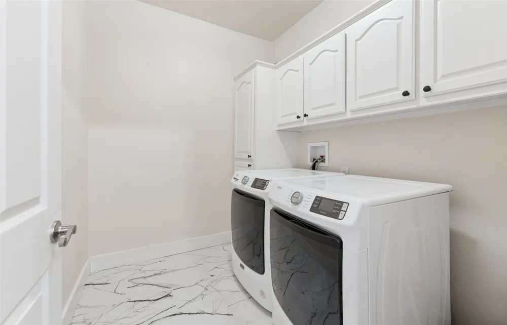 109 Enchanted Drive Enchanted Oaks, TX 75156