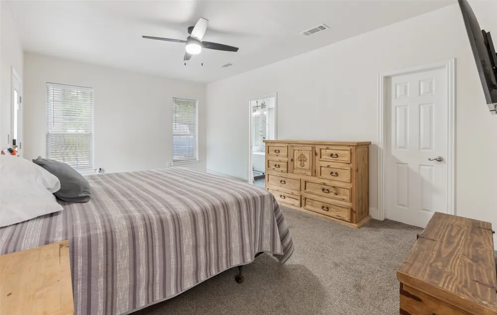 109 Enchanted Drive Enchanted Oaks, TX 75156