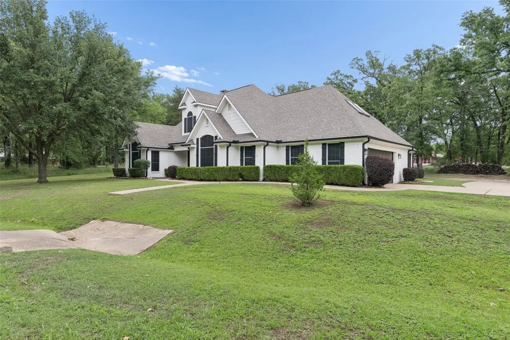 109 Enchanted Drive Enchanted Oaks, TX 75156