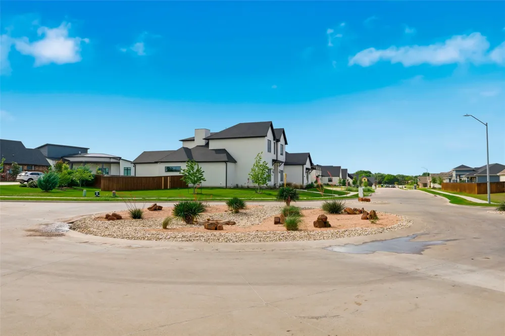 15002 Evelyns Way Woodway, TX 76712