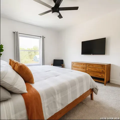 711 S Olive St #UNIT 101 San Antonio, TX 78203