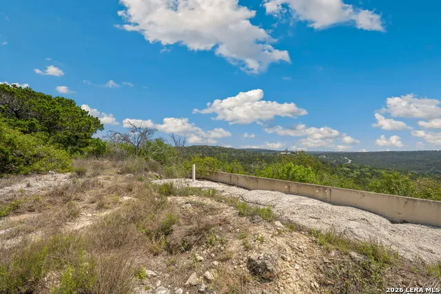 519 County Road 270 Mico, TX 78056