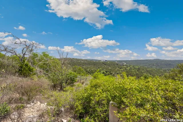 519 County Road 270 Mico, TX 78056