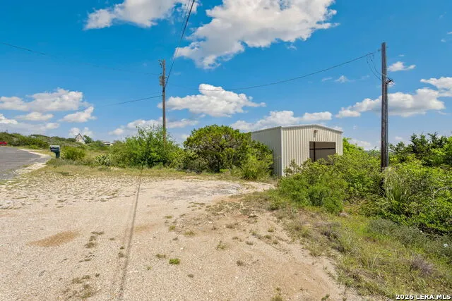 519 County Road 270 Mico, TX 78056